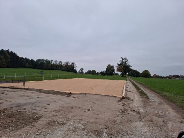 Reitplatz in Lochen