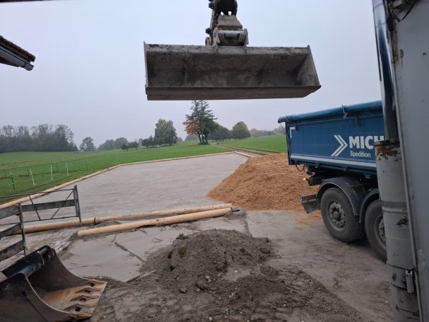 Reitplatz in Lochen